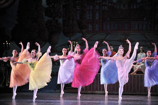 New Jersey Ballet Brings The Nutcracker To BergenPAC