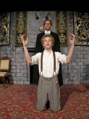 East Lynne Theater Company presents an ASL performance of &#34;Dracula&#34;