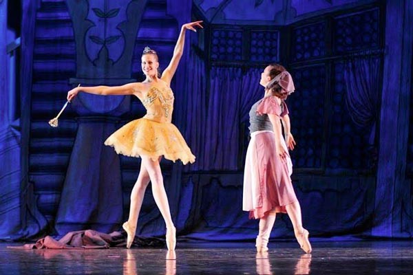 Roxey Ballet To Perform Cinderella In May