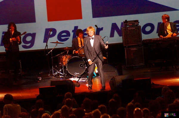 The Fans Are All Here for the “Spring Sixties Spectacular” LIVE! at the State Theatre