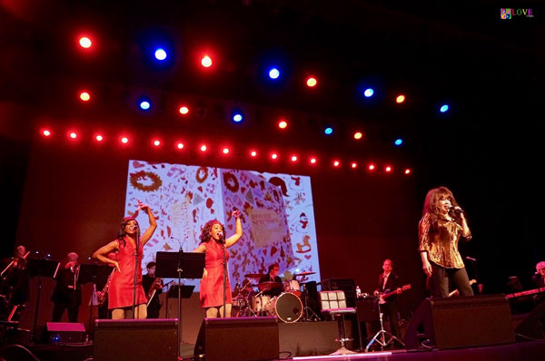 The Bad Girl of Rock ’n’ Roll is So Good in “Ronnie Spector’s Best Christmas Party Ever!” LIVE! at The Strand