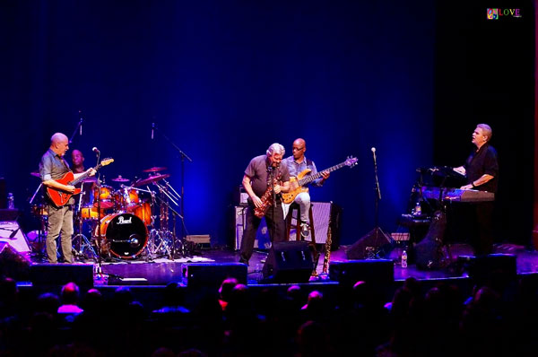 “Wonderful!” Spyro Gyra LIVE! at the Newton Theatre