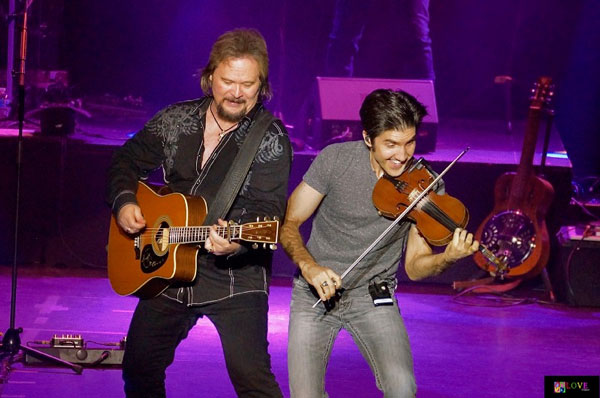 “I’m a Fan Now!” Travis Tritt LIVE! at the Strand Lakewood