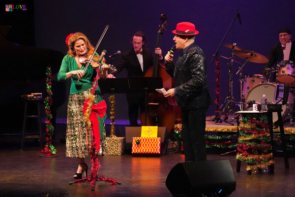 Ana Gasteyer&#39;s &#34;Holiday Tipple&#34; LIVE! at the Grunin Center