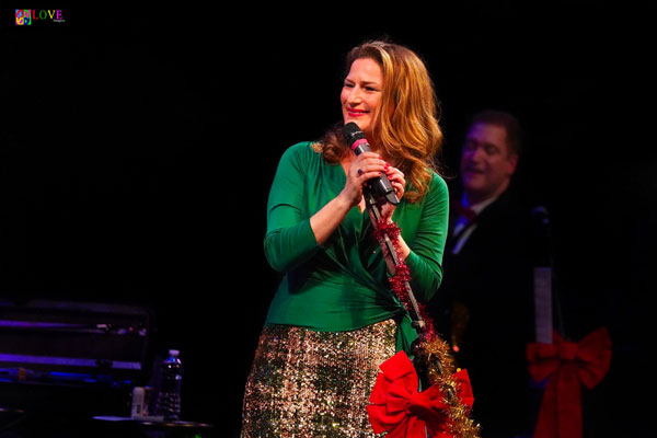 Ana Gasteyer&#39;s &#34;Holiday Tipple&#34; LIVE! at the Grunin Center