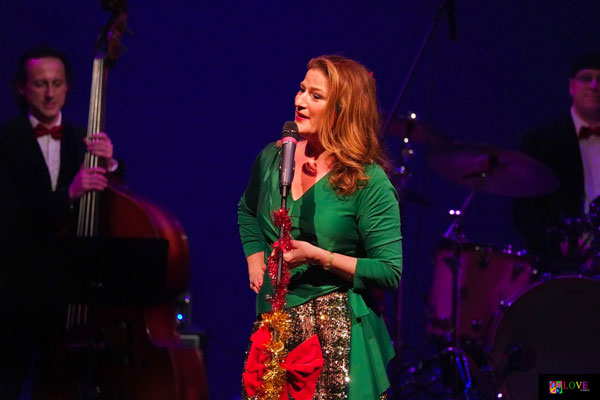 Ana Gasteyer&#39;s &#34;Holiday Tipple&#34; LIVE! at the Grunin Center