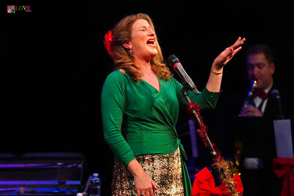 Ana Gasteyer&#39;s &#34;Holiday Tipple&#34; LIVE! at the Grunin Center