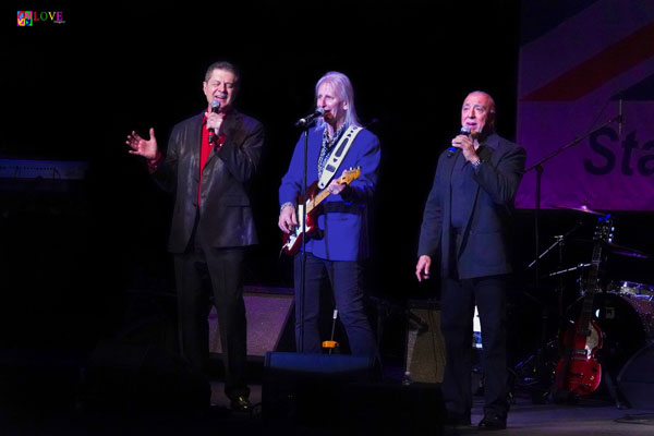 &#34;How Could You Not Love Them?&#34; The Buckinghams and Herman&#39;s Hermits LIVE! at BergenPAC