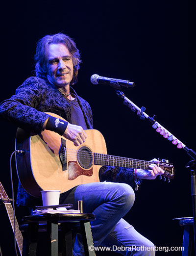 Around Jersey: Rick Springfield at Mayo