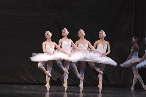 Moscow Festival Ballet To Present Swan Lake at Mayo Performing Arts Center