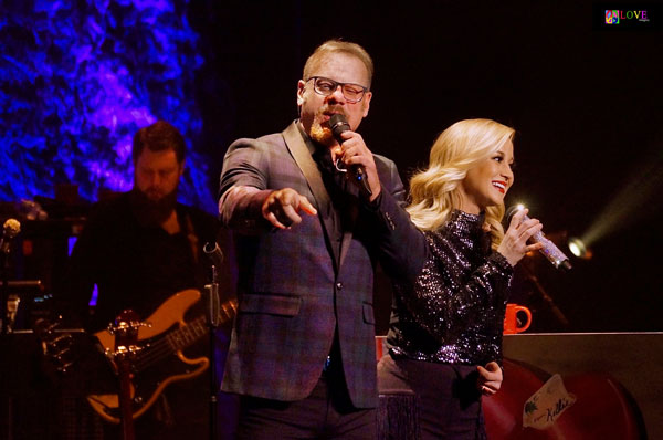 Phil Vassar and Kellie Pickler’s “A Christmas Tour” LIVE! at New Brunswick’s State Theatre