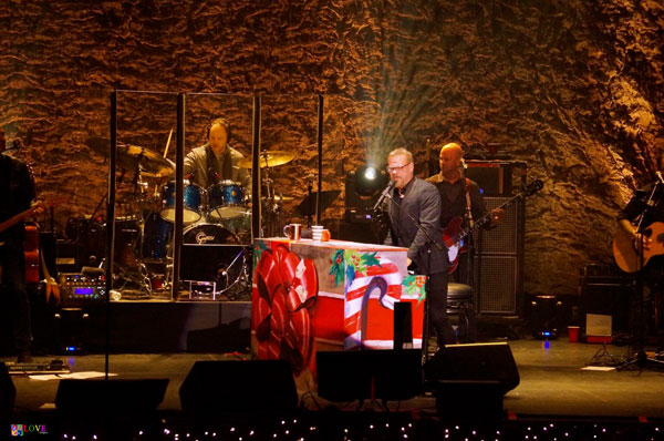 Phil Vassar and Kellie Pickler’s “A Christmas Tour” LIVE! at New Brunswick’s State Theatre