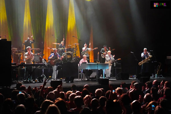 &#34;An Amazing Musical Genius!&#34; Brian Wilson LIVE! at the State Theatre