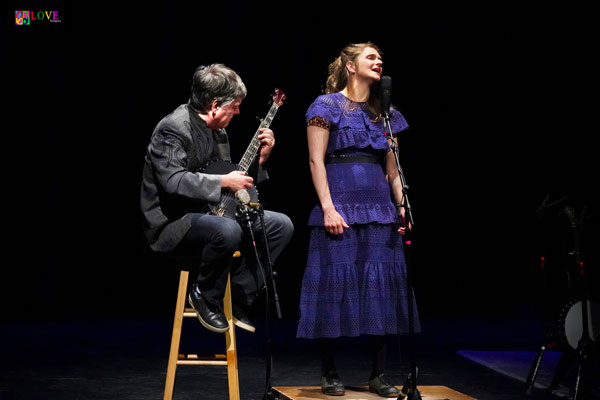 Béla Fleck and Abigail Washburn LIVE! at the Grunin Center