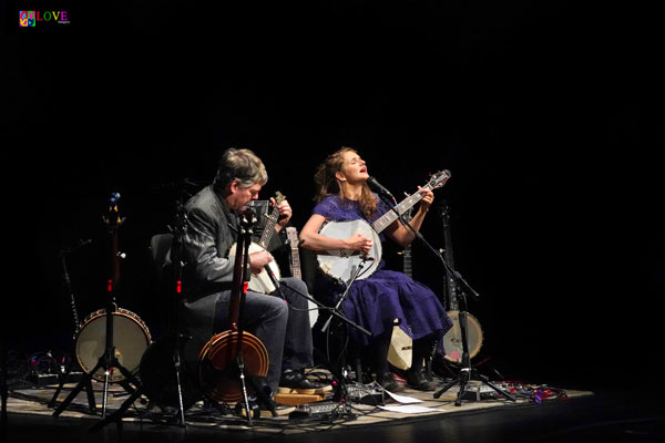 Béla Fleck and Abigail Washburn LIVE! at the Grunin Center