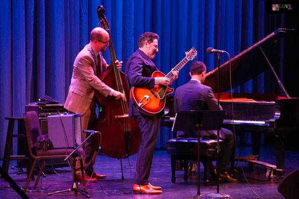 &#34;A Joy to Watch!&#34; John Pizzarelli Salutes the Music of Nat King Cole LIVE! at the Grunin Center