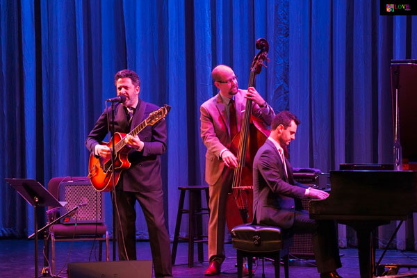 &#34;A Joy to Watch!&#34; John Pizzarelli Salutes the Music of Nat King Cole LIVE! at the Grunin Center