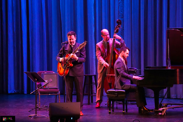 &#34;A Joy to Watch!&#34; John Pizzarelli Salutes the Music of Nat King Cole LIVE! at the Grunin Center