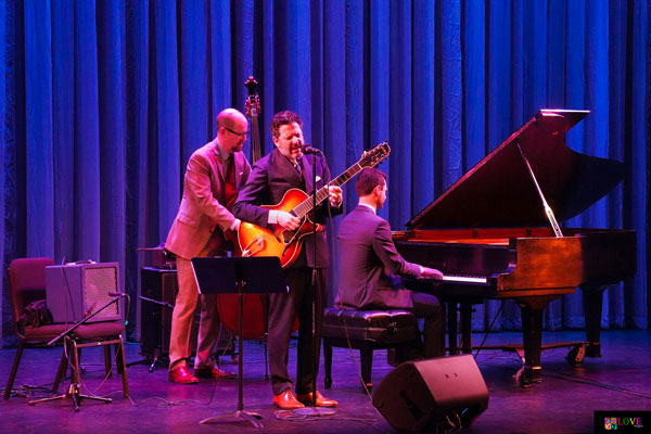 &#34;A Joy to Watch!&#34; John Pizzarelli Salutes the Music of Nat King Cole LIVE! at the Grunin Center