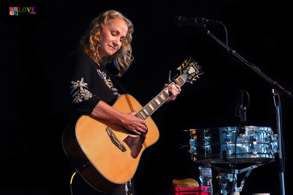 Richard Thompson and Joan Osborne LIVE! at the Ocean City Music Pier