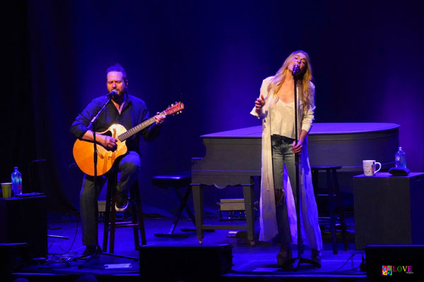 &#34;Just Awesome!&#34; LeAnn Rimes LIVE! at the Newton Theatre