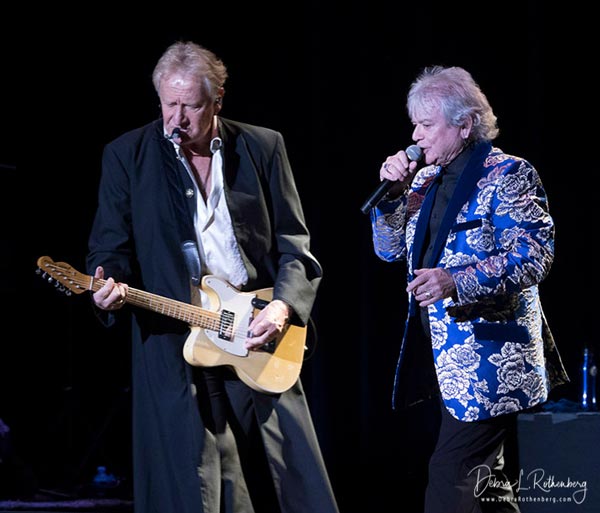 REVIEW: Air Supply &#34;Lost in Love Tour&#34; at Bergen PAC