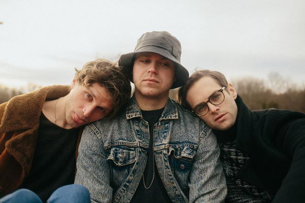 Makin Waves Record of the Week: &#34;Woof.&#34; by Deal Casino