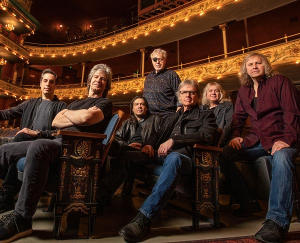 New Album by Kansas Soars High On Billboard Album Charts