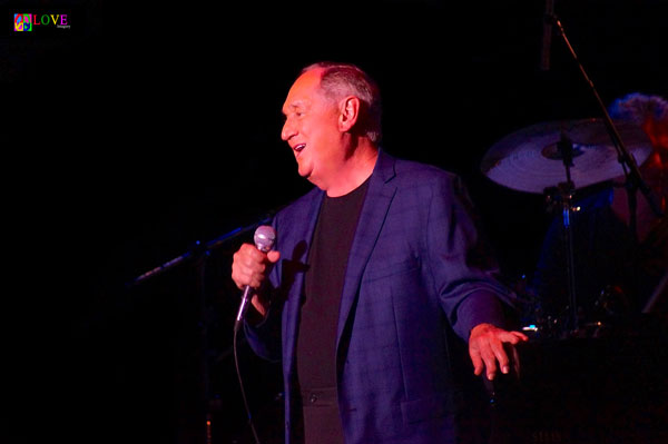 &#34;Sedaka is Back!&#34; Spotlight on Neil Sedaka