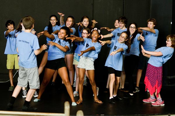 Dreamcatcher’s Summer Theatre Program For Teens and Tweens Begins Enrollment