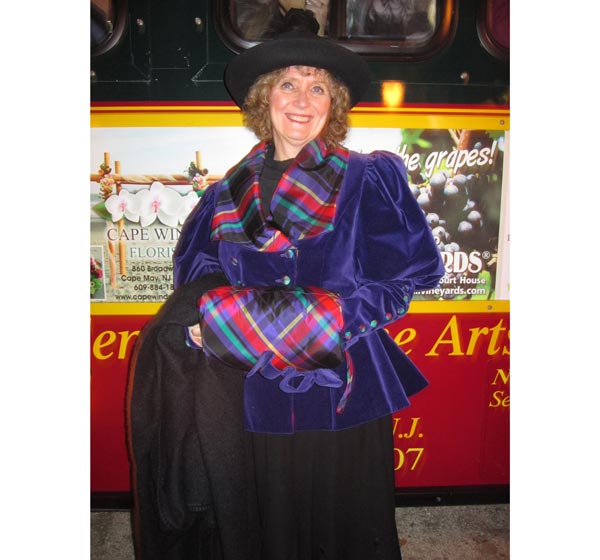 MAC and East Lynne Theater Company present &#34;Ghosts of Christmas Past Trolley Rides&#34;