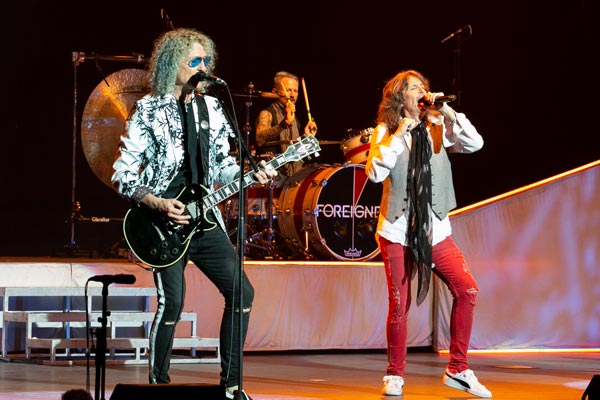 Photos from Foreigner at State Theatre New Jersey