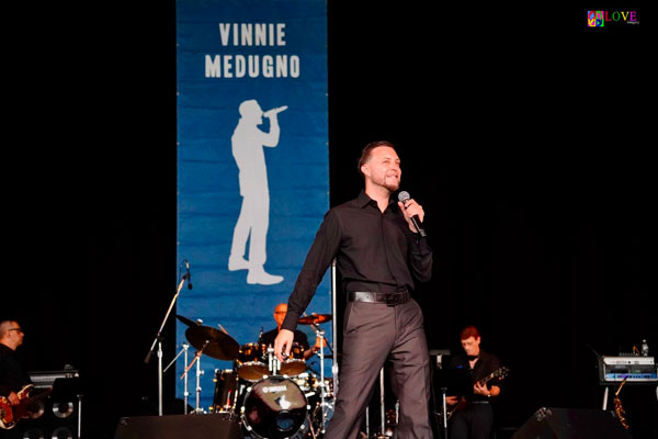 “Jamming with The Coda Band Featuring The Chiclettes!” Vinnie Medugno LIVE! at the PNC Bank Arts Center