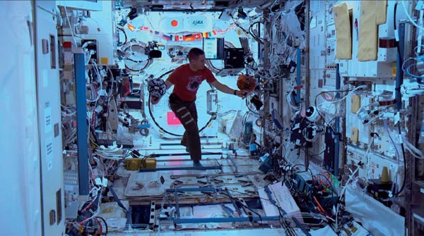 An Interview With Thomas Verrette, Director of &#34;Zero Gravity&#34;