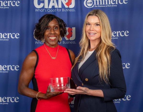 4-Time Olympian Joetta Receives Enterprising Women in Commerce Award for Nonprofit