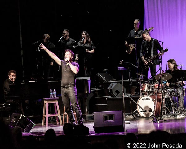 PHOTOS from Jarrod Spector at Axelrod PAC