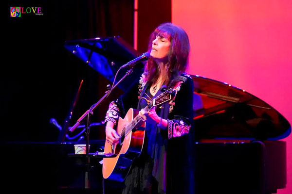 &#34;She Really Touches Your Heart&#34; Karla Bonoff LIVE! at APAC