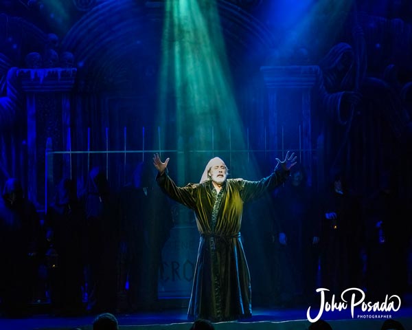 PHOTOS from &#34;A Christmas Carol&#34; at Music Mountain Theatre