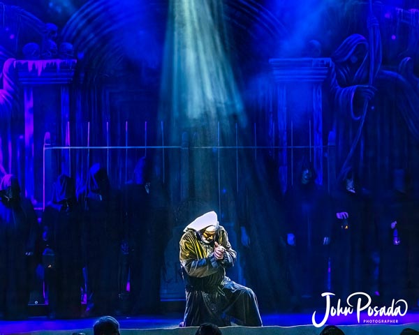 PHOTOS from &#34;A Christmas Carol&#34; at Music Mountain Theatre