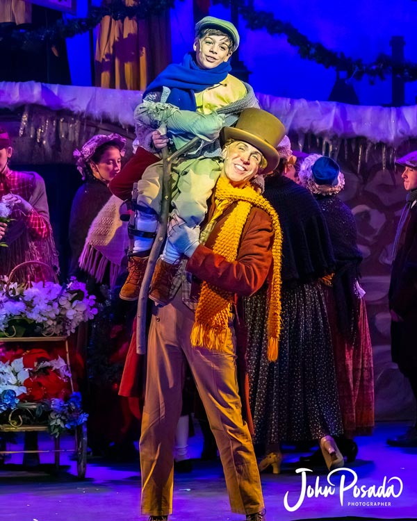 PHOTOS off "a Christmas Story"  at the Music Mountain Theater
