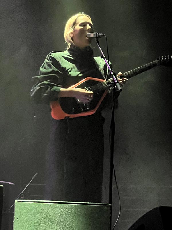 Live Review: Cate Le Bon at Union Transfer in Philadelphia on October 6, 2022