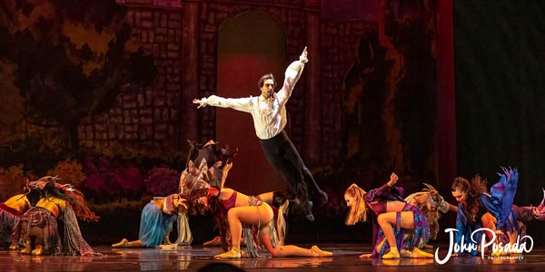 PHOTOS from &#34;Dracula&#34; by The Atlantic City Ballet at The Strand