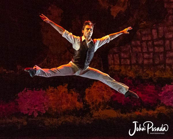 PHOTOS from &#34;Dracula&#34; by The Atlantic City Ballet at The Strand