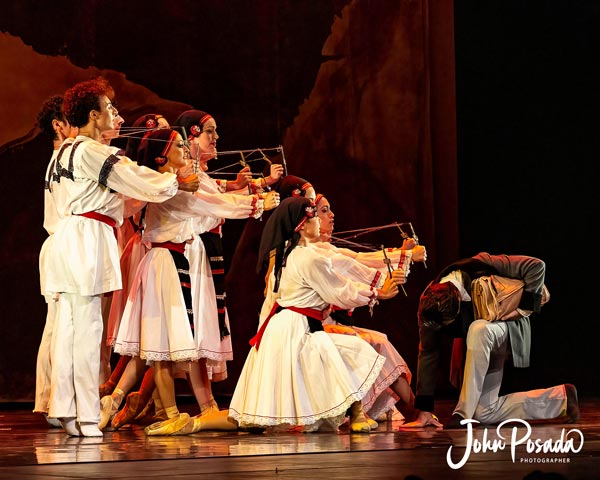 PHOTOS from &#34;Dracula&#34; by The Atlantic City Ballet at The Strand