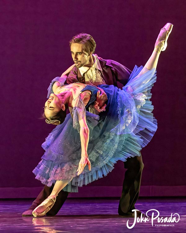 PHOTOS from &#34;Dracula&#34; by The Atlantic City Ballet at The Strand