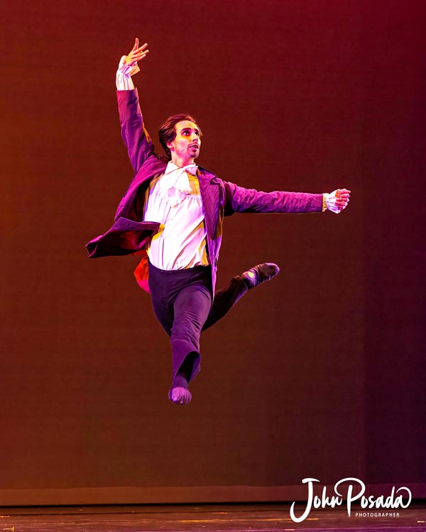 PHOTOS from &#34;Dracula&#34; by The Atlantic City Ballet at The Strand