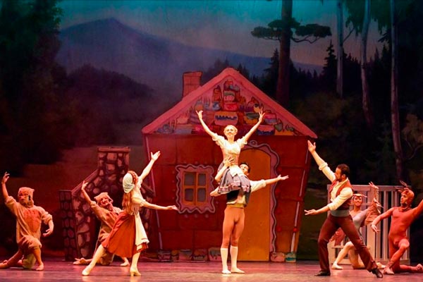 The New Jersey Ballet Goes into the Dark and Dangerous Woods to Stage Fairy Tale &#34;Hansel and Gretel&#34;