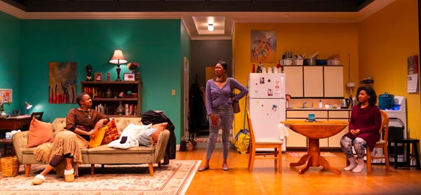 REVIEW: &#34;Her Portmanteau&#34; at George Street Playhouse