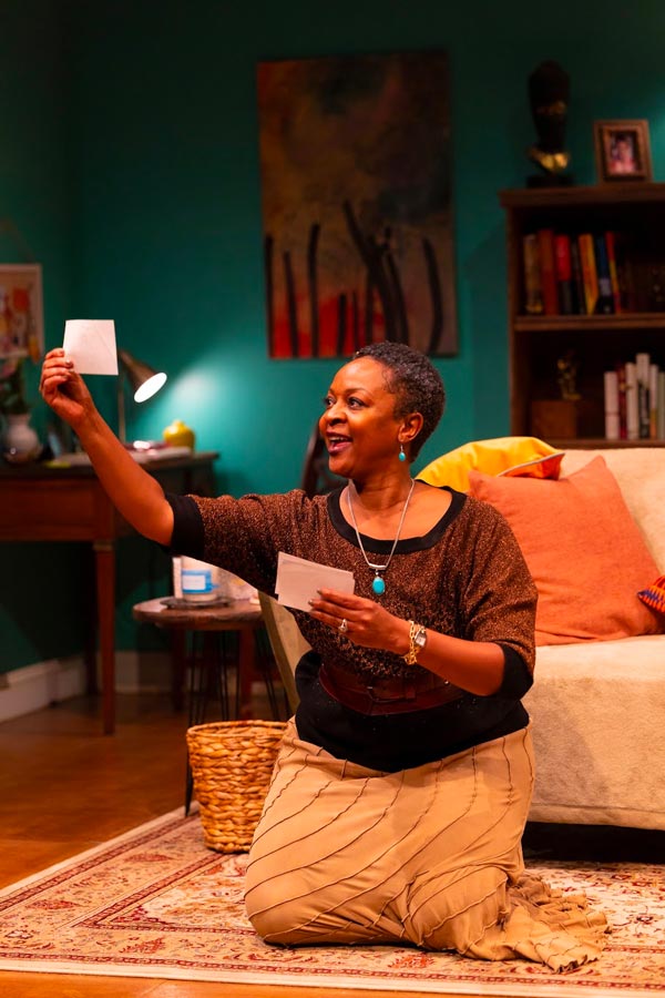 REVIEW: &#34;Her Portmanteau&#34; at George Street Playhouse