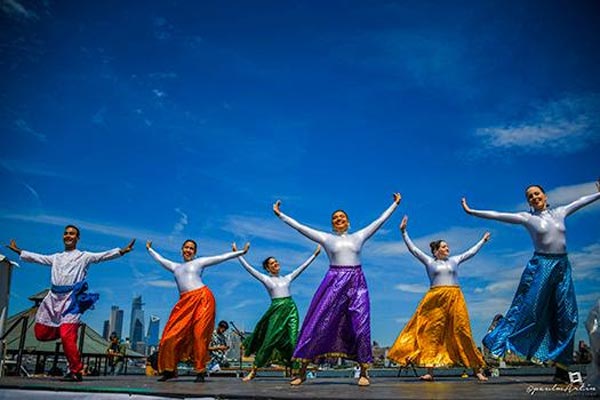 The Surati Holi Hai Walk and Color Festival Comes to Jersey City and Hoboken